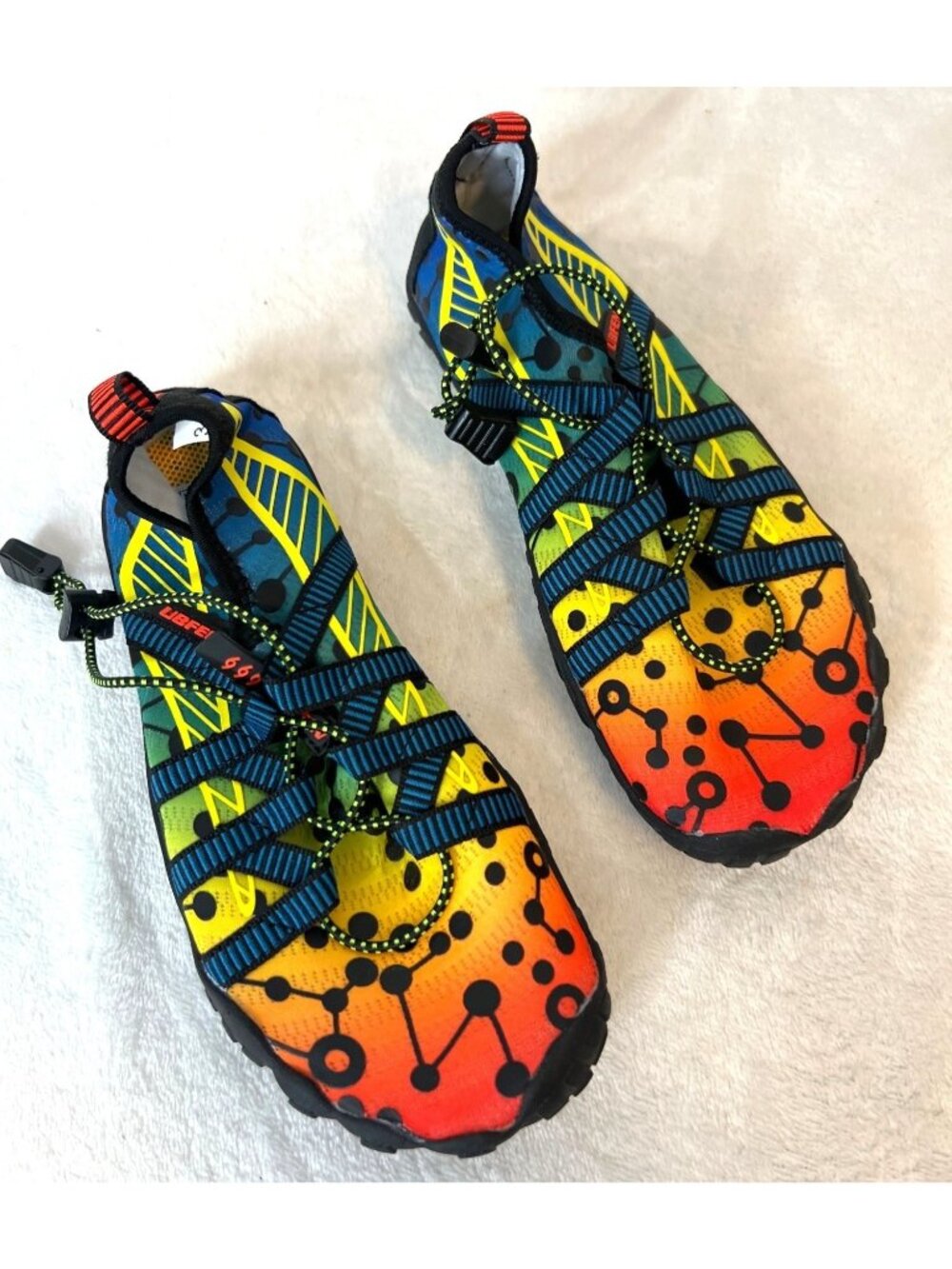 UBFEN Water Shoes for Kids Aqua Socks Barefoot Beach Sports Swim Pool EUR 34